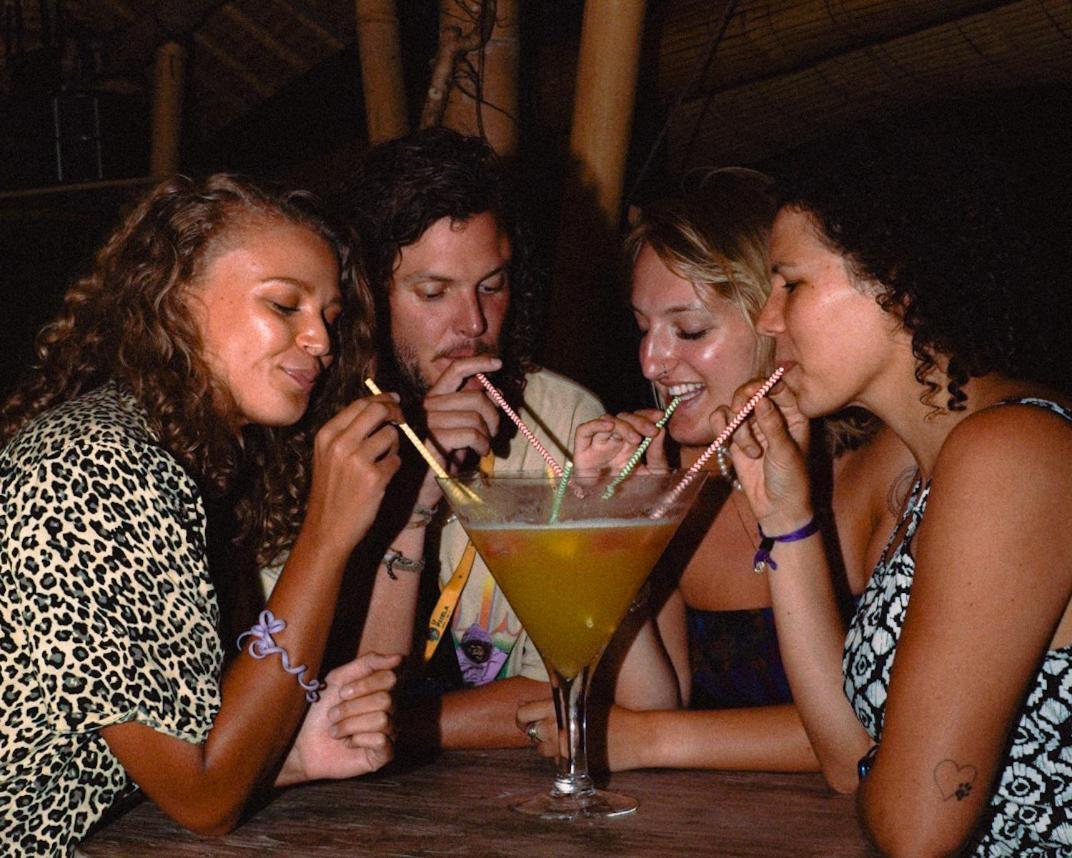 Clandestino Hostel Canggu Eksteriør billede