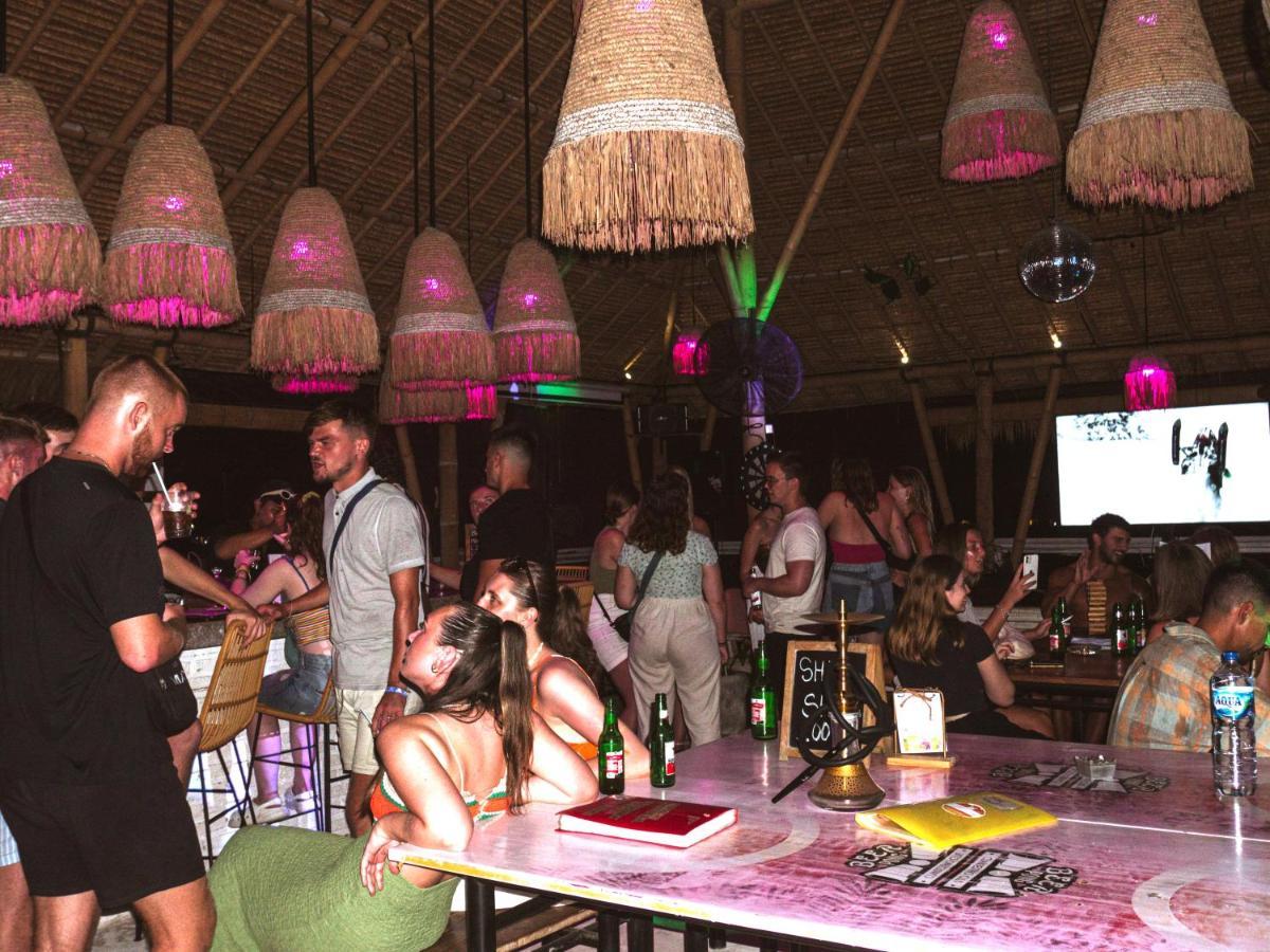 Clandestino Hostel Canggu Eksteriør billede