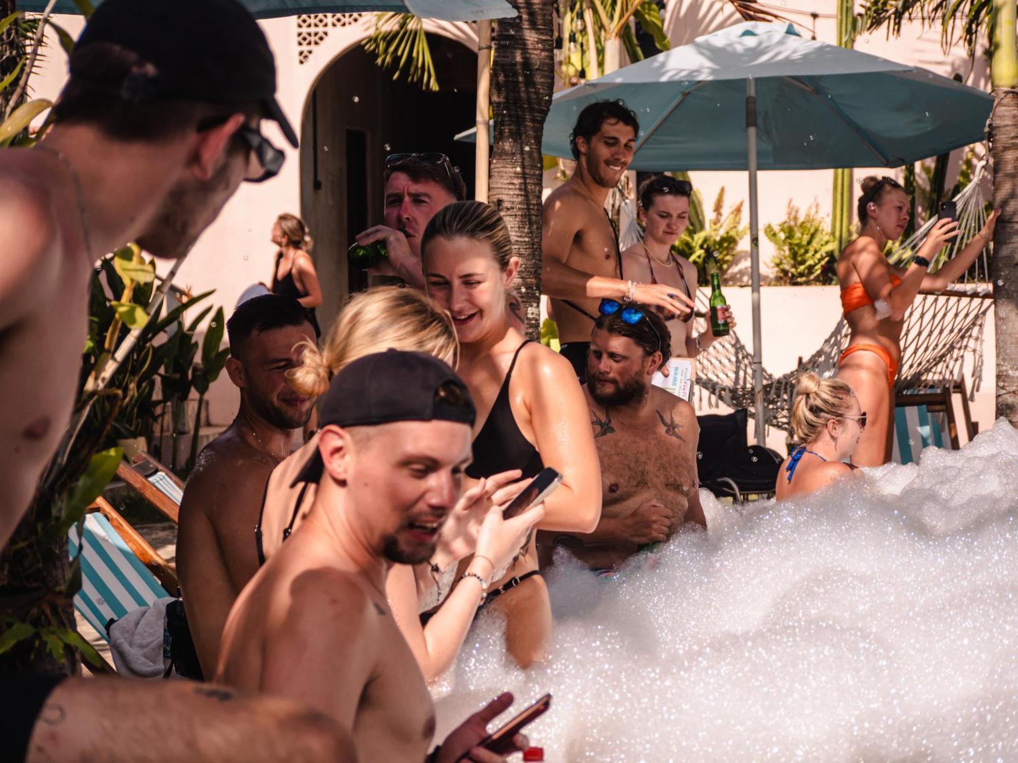 Clandestino Hostel Canggu Eksteriør billede